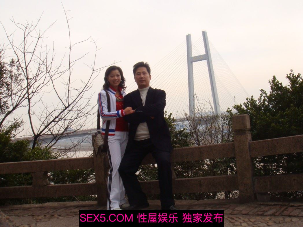 風騷人妻炮圖附带生活照[34P]