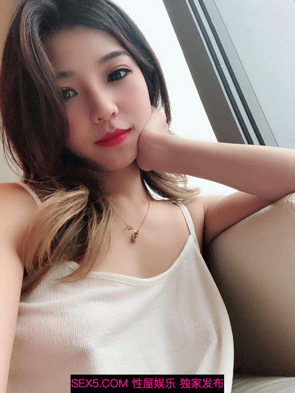 推特上看到一个不错的妹子[18P]