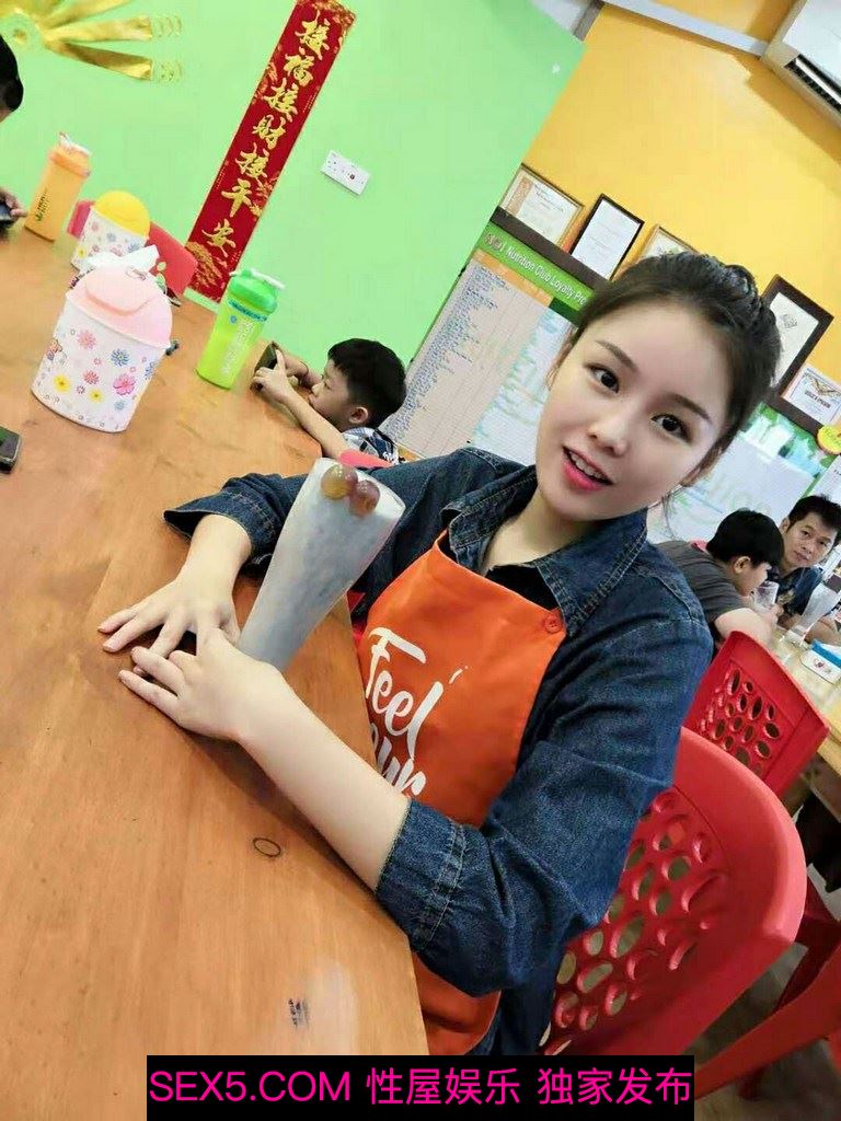 推特上的漂亮小美女露脸私处还很嫩[30P]