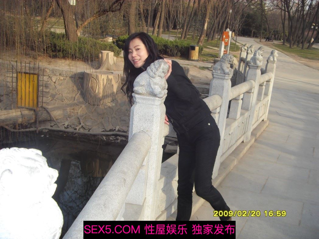 一个很有味道的单眼皮少妇，生活照床照都有[16P]