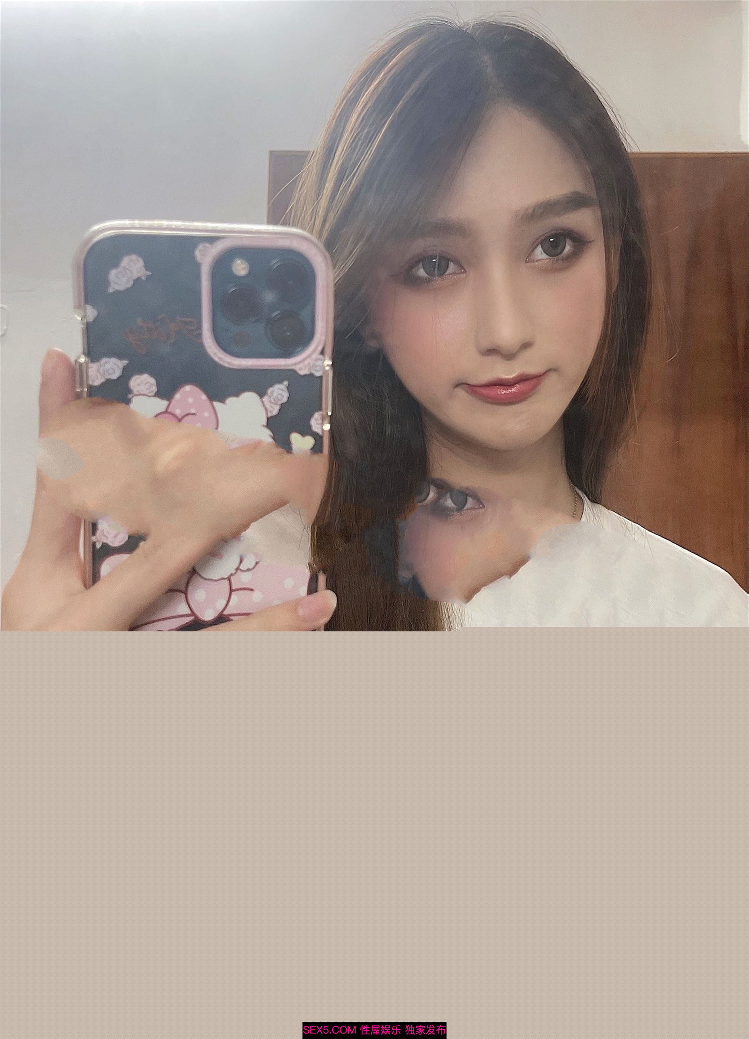 重磅炸弹推特网红美女极品反差婊佳凯小仙奶口活啪啪大屌视图流出&amp;nbsp; 网吧包厢顶级美女泽美情趣内衣网袜JQ艳舞，按在键盘上疯狂输出