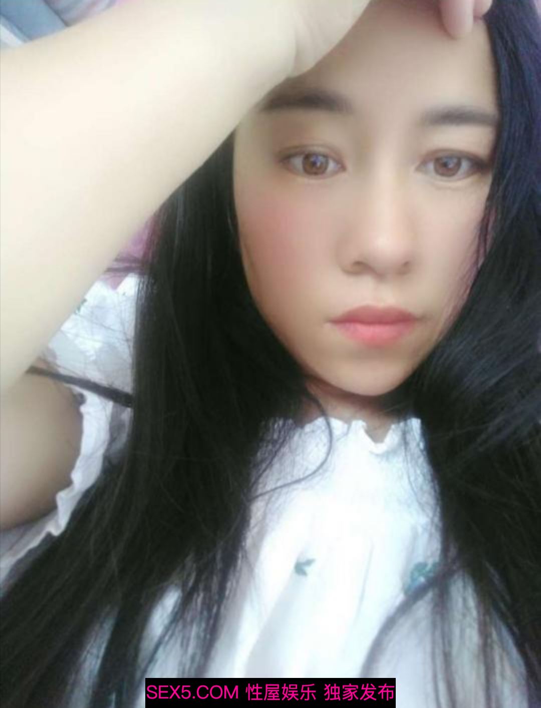 反差大奶大乳晕妹子有生活照[10p]