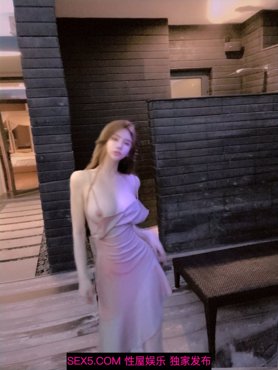干女儿和她闺蜜天天勾引我，受不了了[21P]