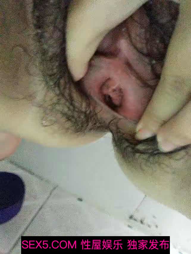 胸大毛多性欲强，配上大奶无敌[13P]