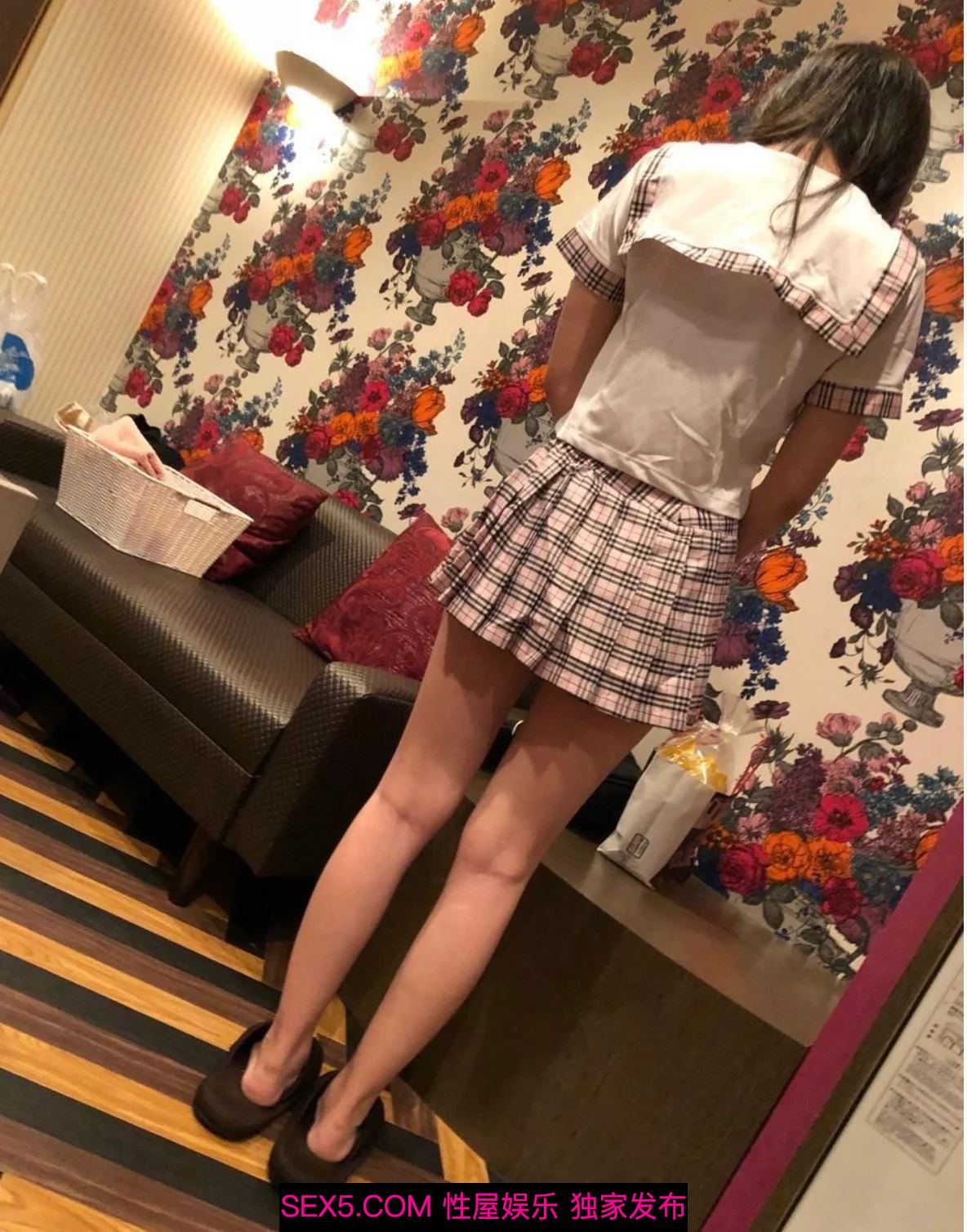 让你每天都腰酸战斗力很高的骚逼女友 [11P]