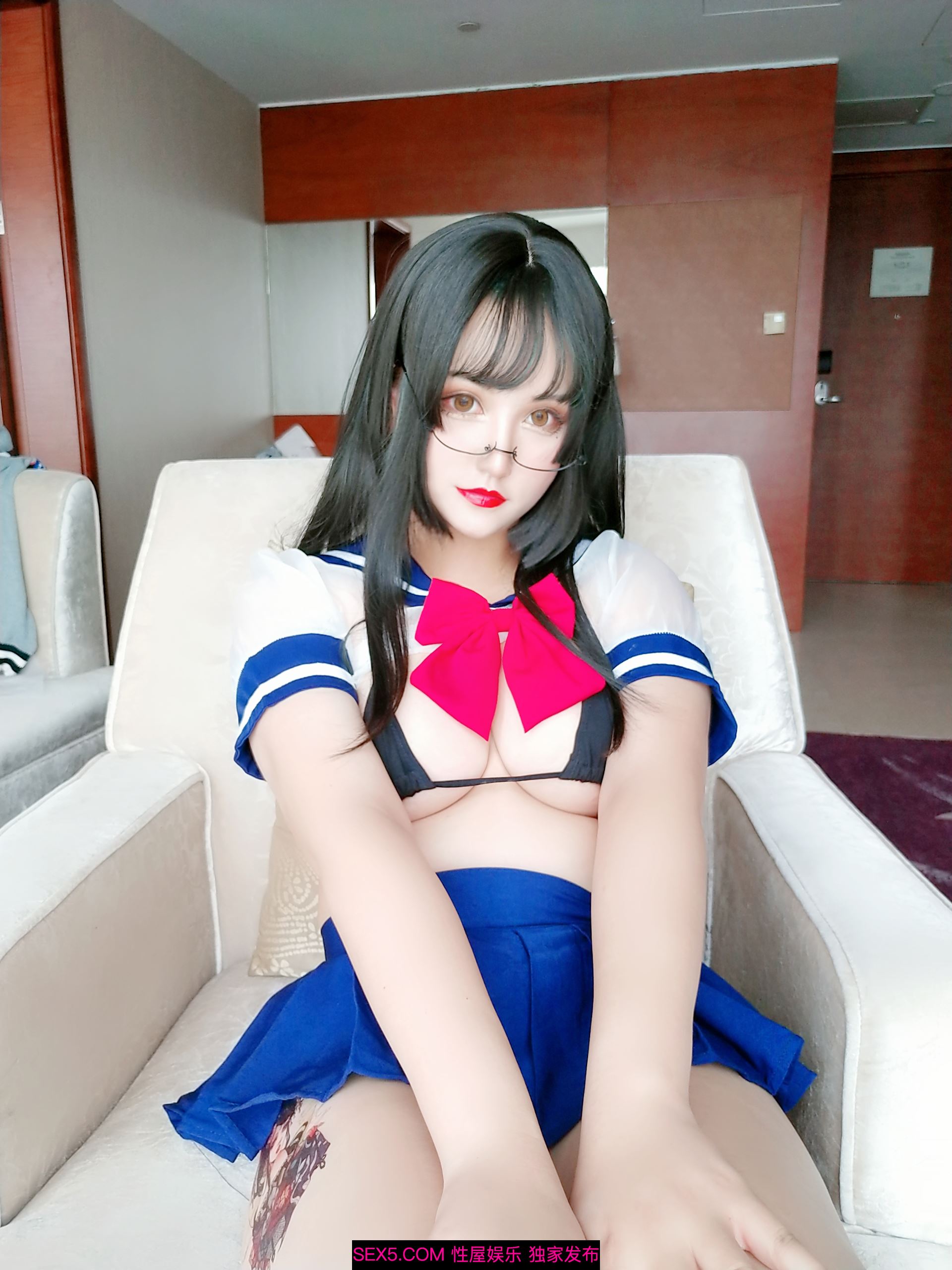 [寫真] 诱惑学生装[36P]