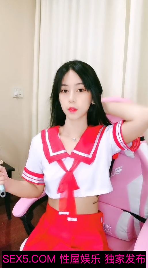 [MP4]STP23835 长发飘飘学生制服清纯小妹&amp;nbsp; 满背纹身视觉反差&amp;nbsp; 扎起双马尾吸吮大屌&amp;nbsp; 主动骑乘爆插小穴&amp;nbsp; 操的啊啊直浪叫 VIP2209