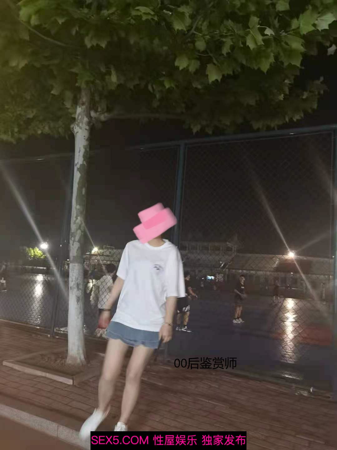 我和我的01年大学女友第二期，小穴特写，白浆爆出[36P]