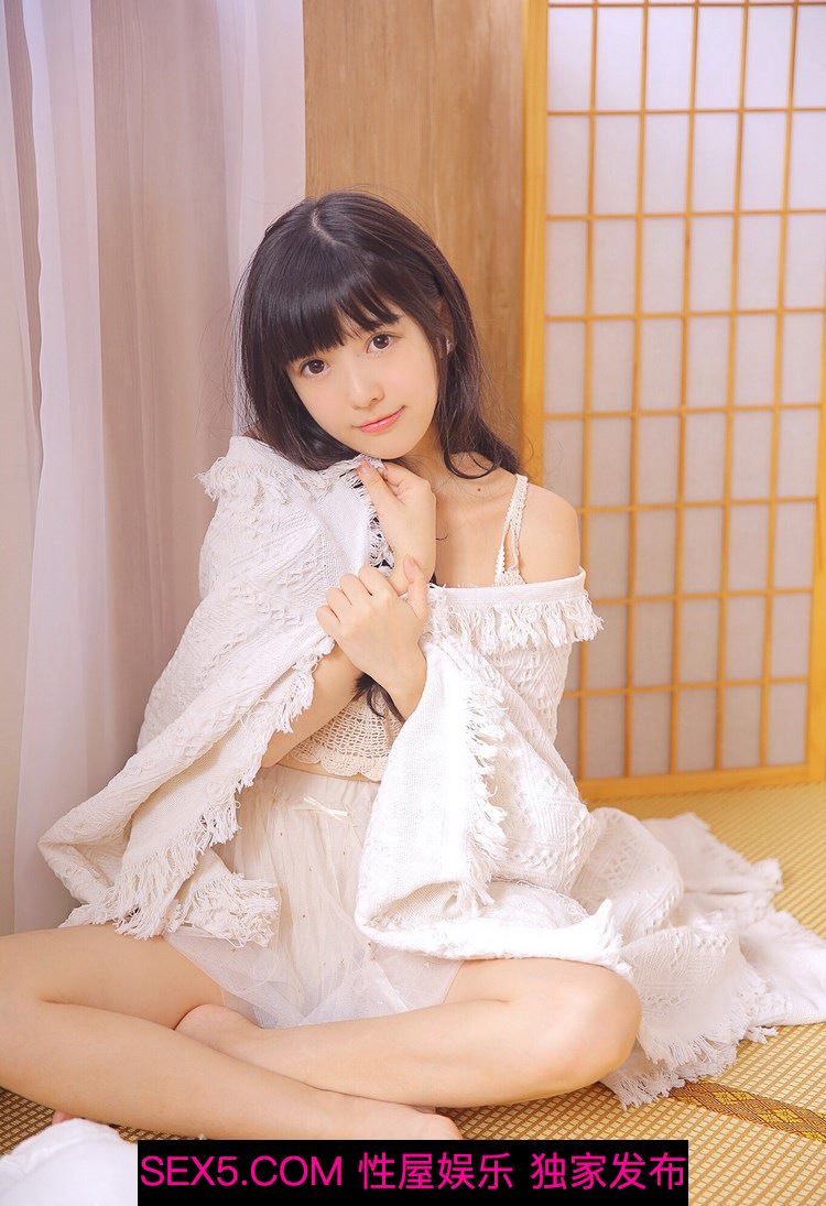 [寫真] 大眼清纯气质小美女[22P]