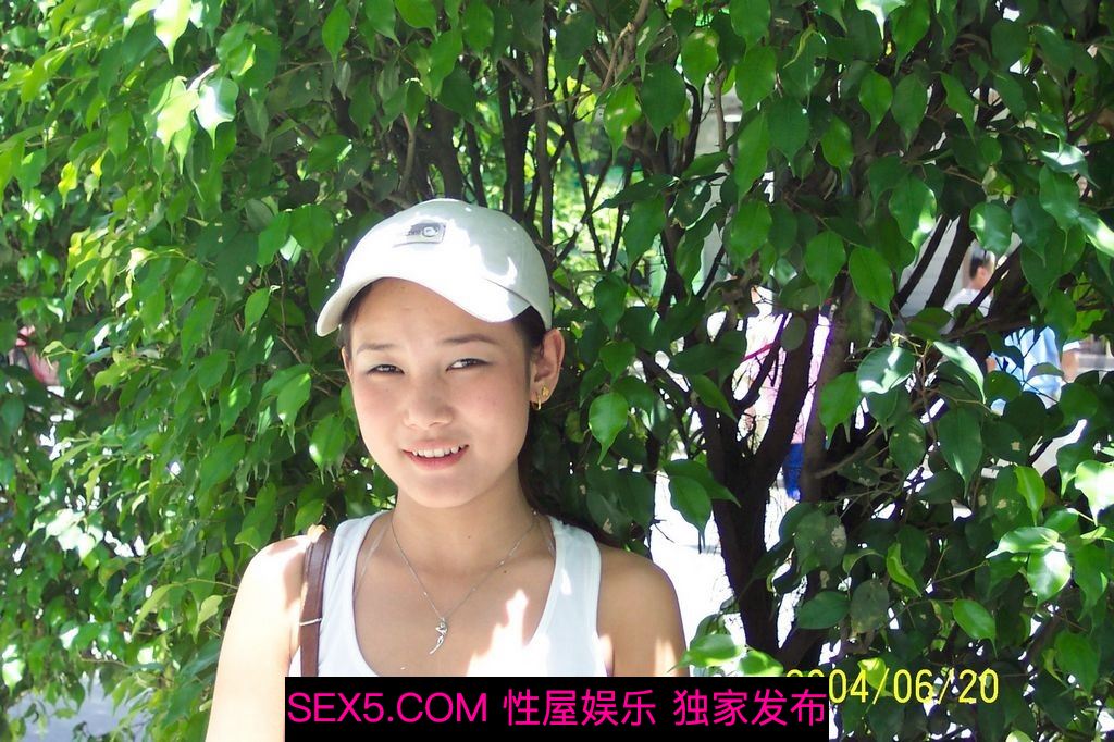 丰满的熟女人妻露脸秀B[19P]