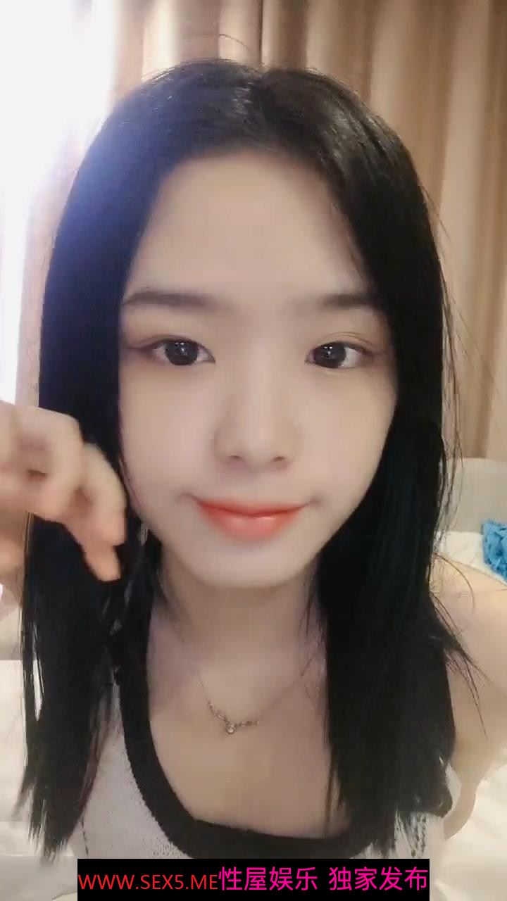 [MP4]STP25656 广西表妹--18岁梦涵❤️：可以约哦哥哥们，但不可以内射，可以无套。没有高中毕业，不读书了，你自慰好吗，好，自慰起来白浆超多的小骚货！ VIP2209