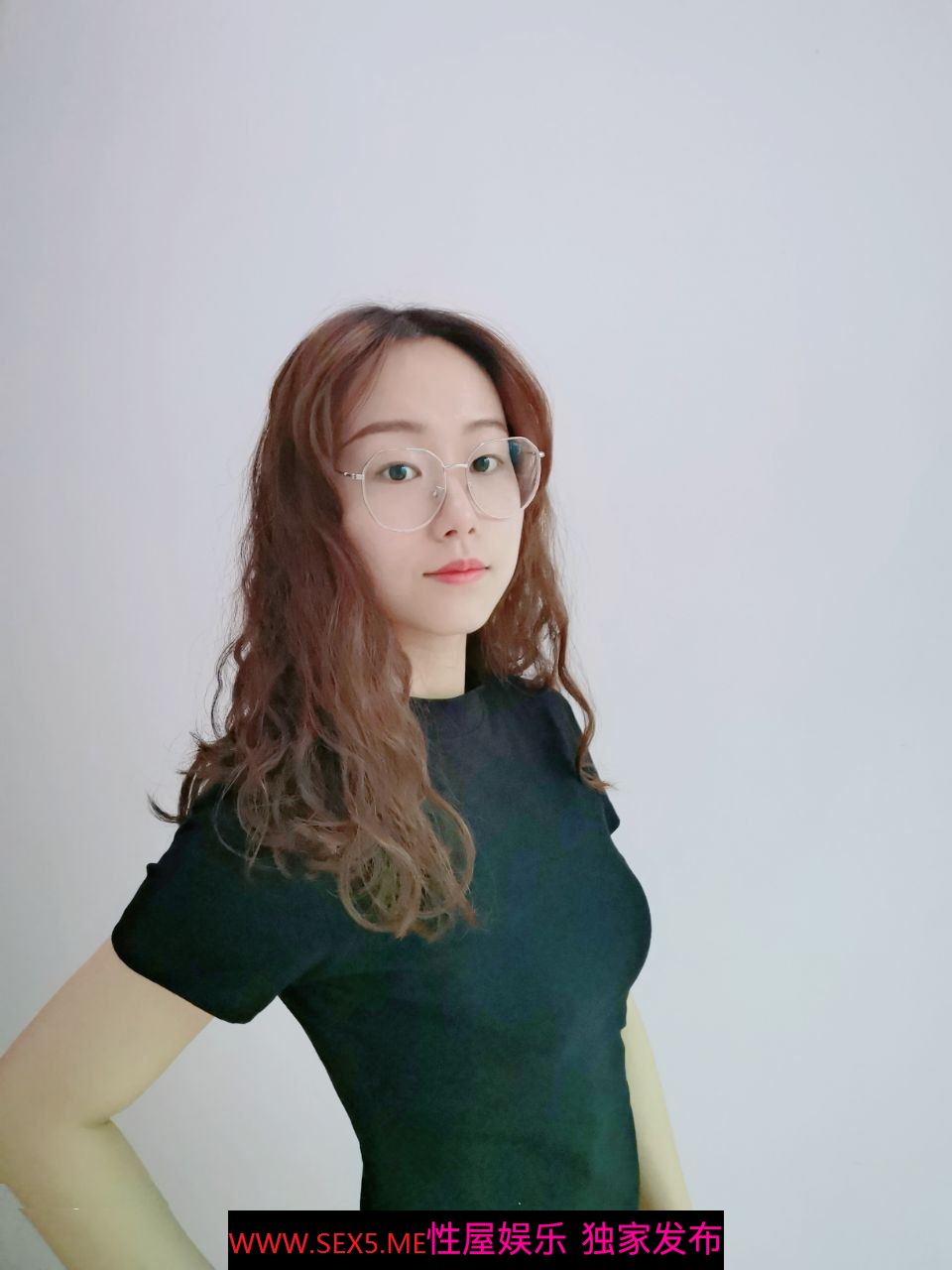 妩媚的表情让人蠢蠢欲动，让人心动[22P]