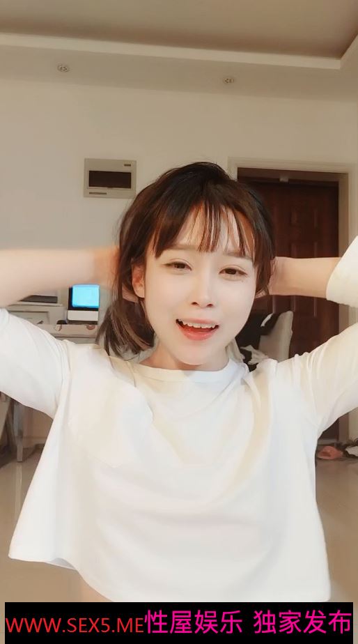 [MP4]STP26296 清纯美少女KIKI，腹肌马甲线，活力十足堪称喷水娃，大尺度自慰，大黑屌边插边喷水，浪叫呻吟太骚了 VIP0600