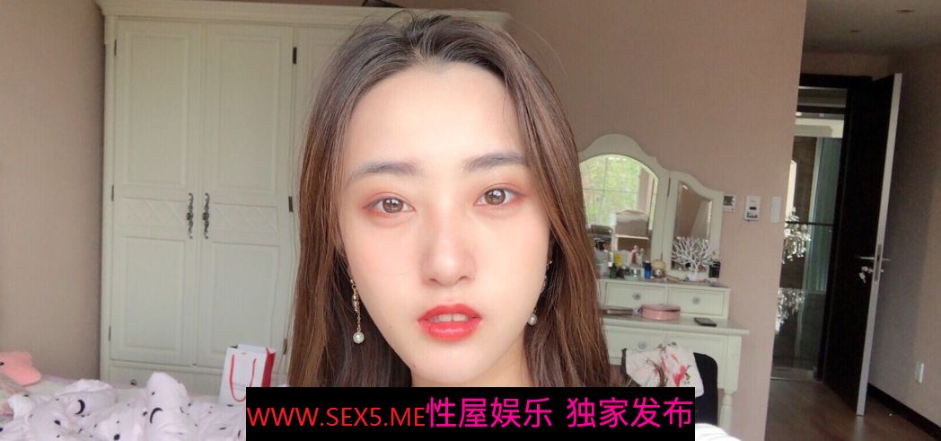 喜欢口交的小美女好清纯，身材也极品[20P]
