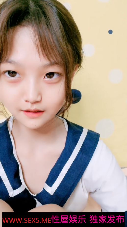 [MP4]STP26996 清纯系天花板！一脸乖巧18小萝莉！学生制服白嫩贫乳，微毛粉嫩美穴，手指磨蹭极度诱惑 VIP0600