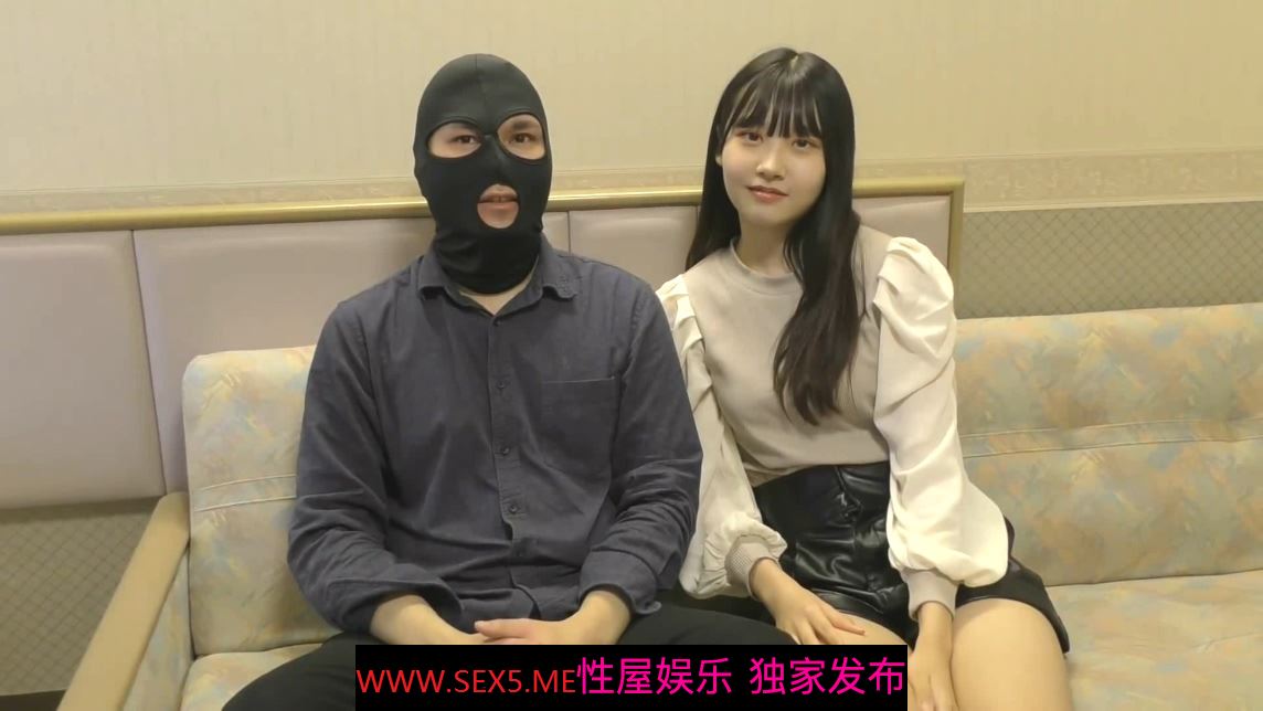 爱笑的美院花季美少女学生嫩妹酒店援交玩COS女警制服无套中出内射无毛嫩逼
