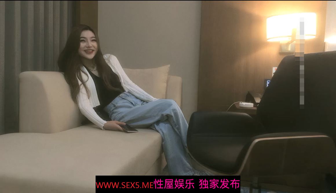 【AI高清2K修复】【91约妹达人】泡良大佬业余玩外围，苗条御姐高颜值，风骚妩媚真尤物