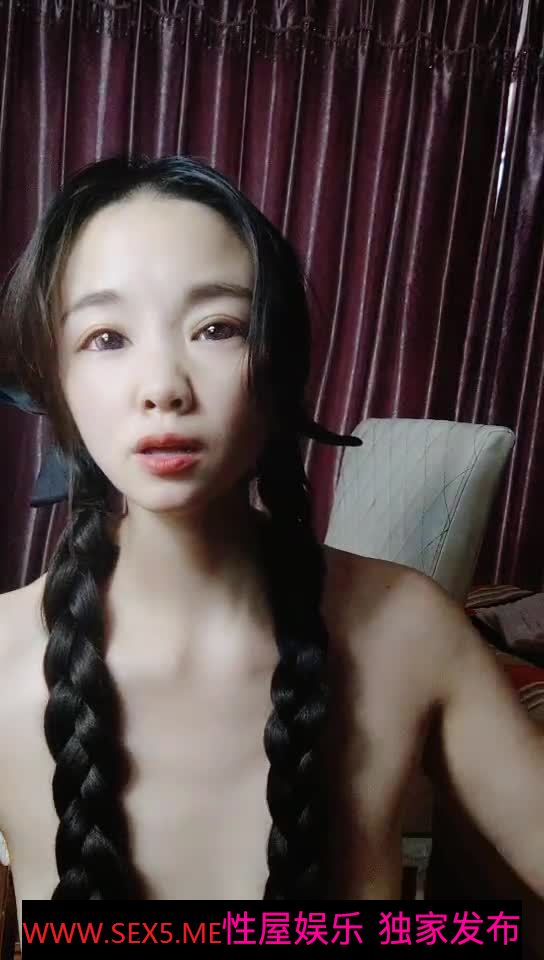 [MP4/ 870M] 双麻花辫子美少妇被壮哥哥头套男超多姿势无套草白虎穴，深喉怼嘴爆