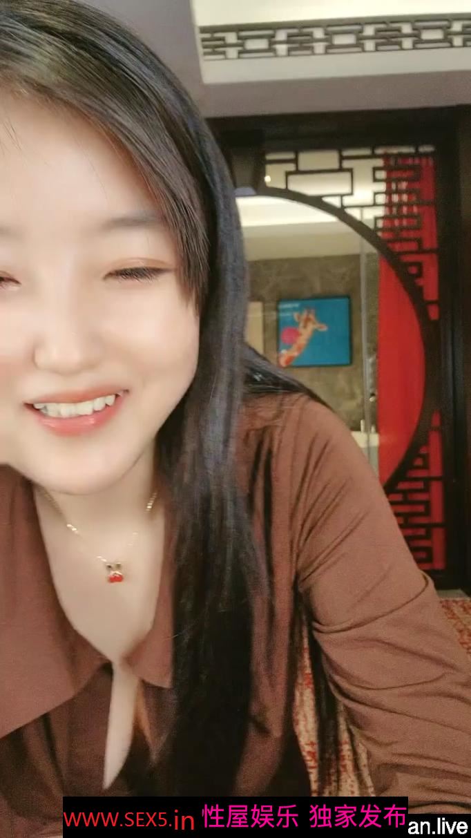 [MP4]STP30323 婴儿肥甜美女神！近期下海爆炸身材！白嫩美乳细腰美臀，浴室自摸湿身，抖奶掰穴超诱惑 VIP0600