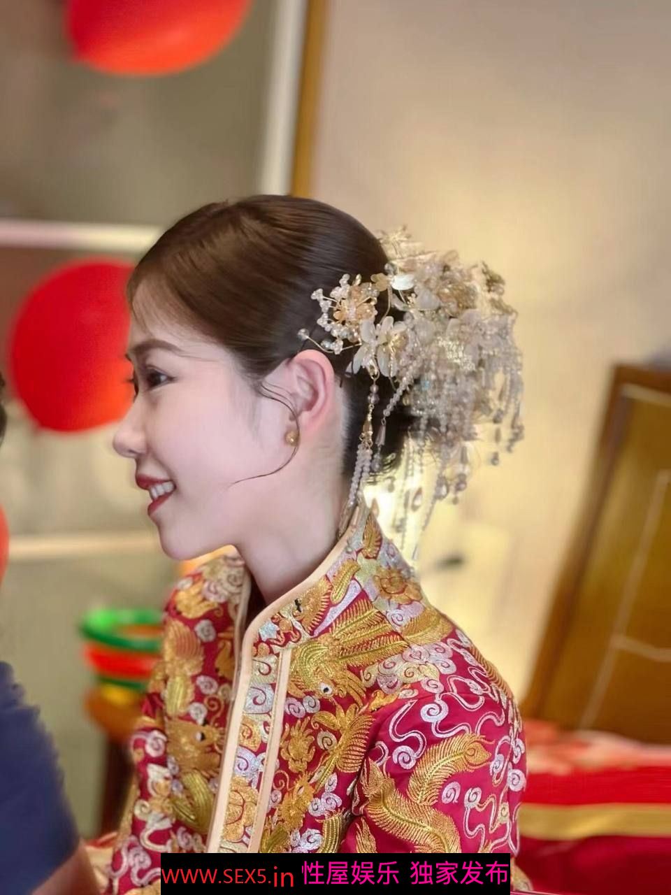 清纯外表下一颗发骚的身体[20P]